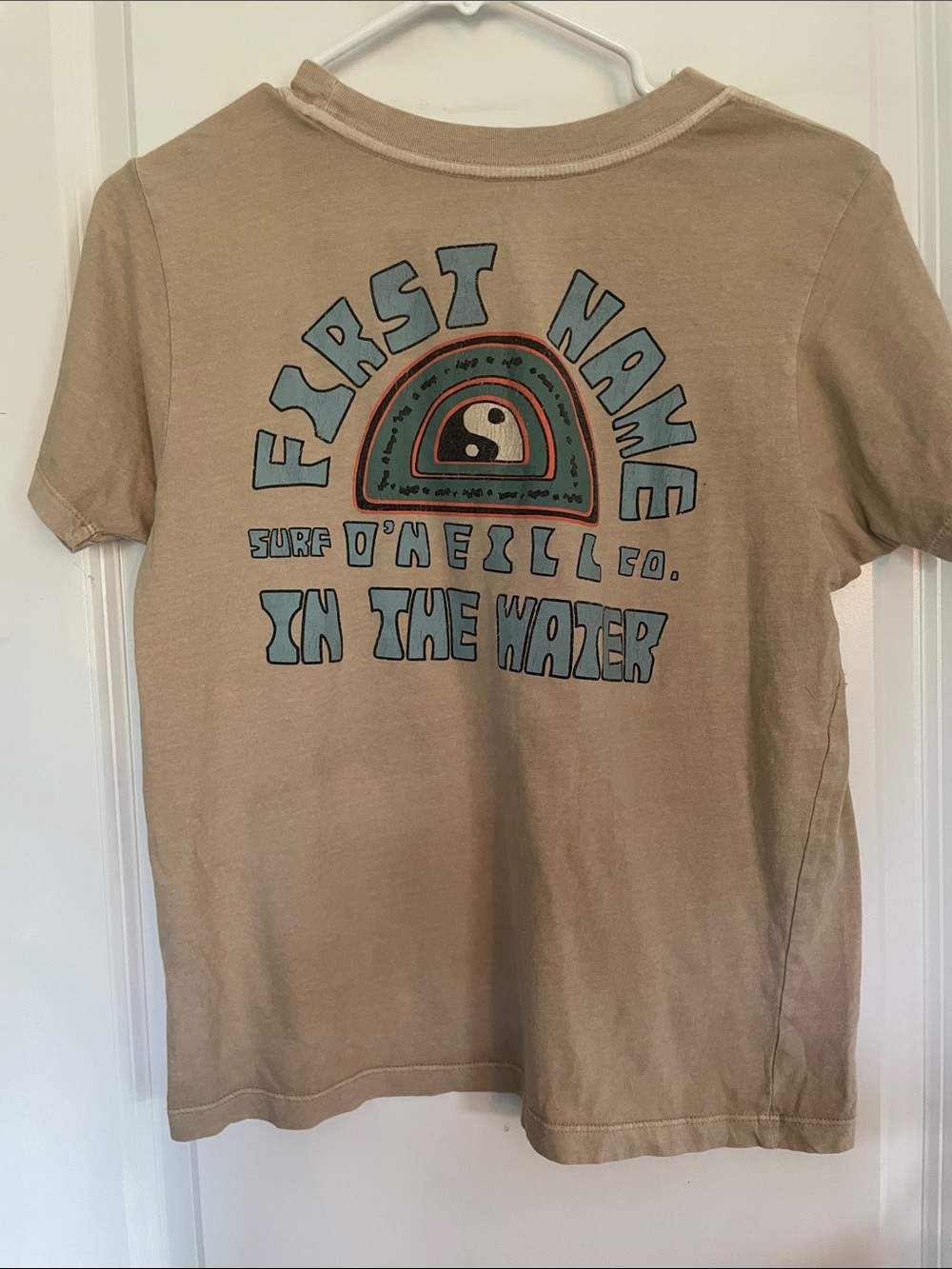 O'Neill Tan Tee with Blue and Rust Surf Graphic size small